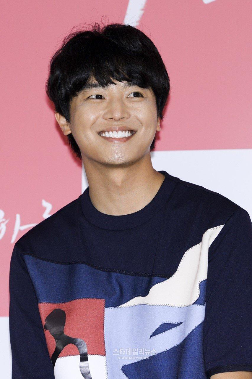 Yeon Woo Jin (연우진) Gallery HanCinema - The Korean