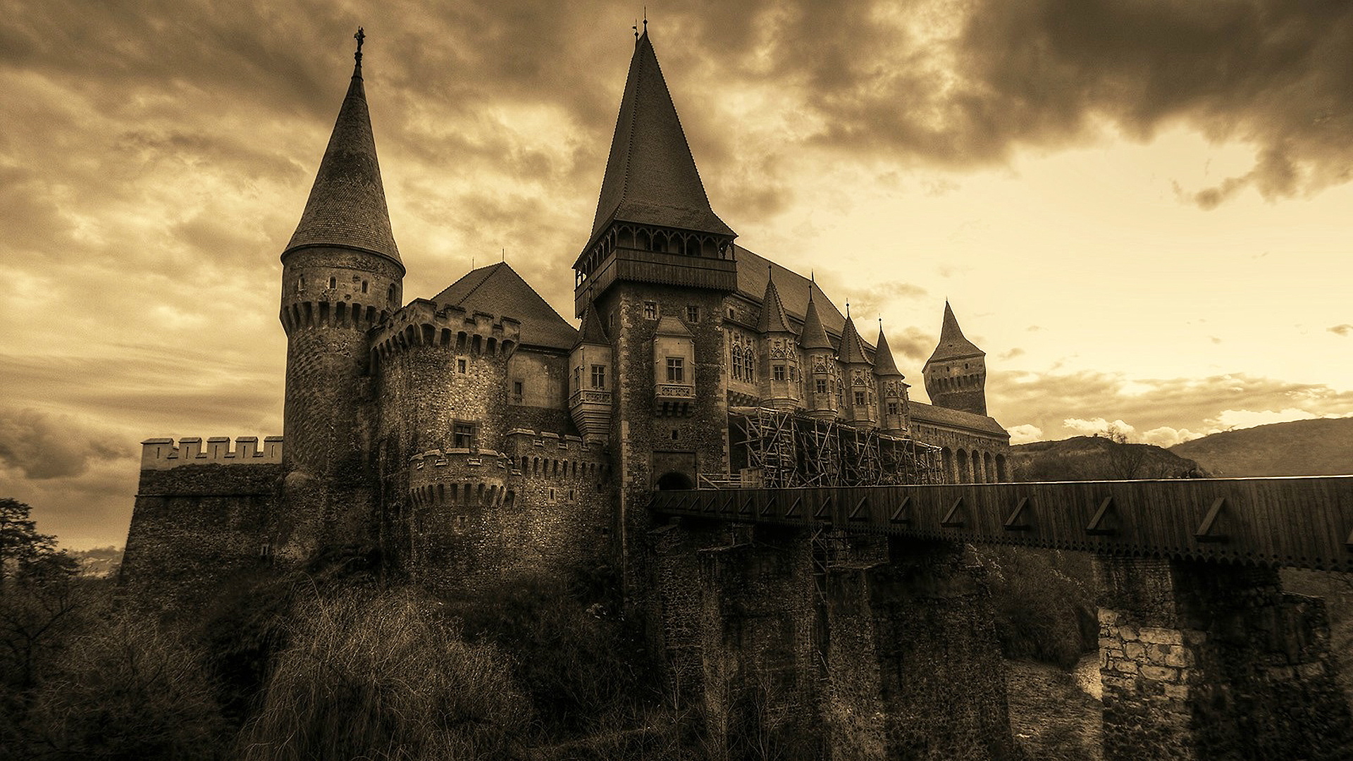 Corvin Castle Wallpaper and Background Image