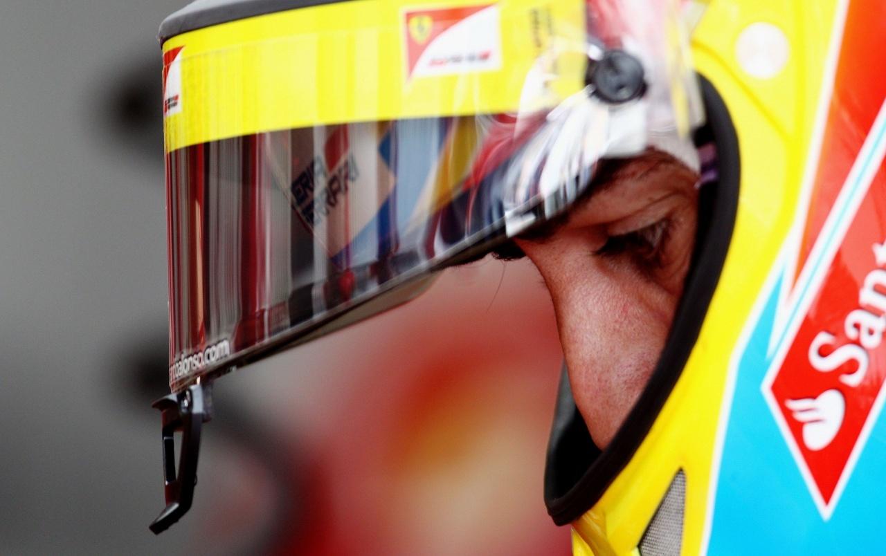 Fernando Alonso Helmet Close Up Wallpaper. Fernando Alonso Helmet