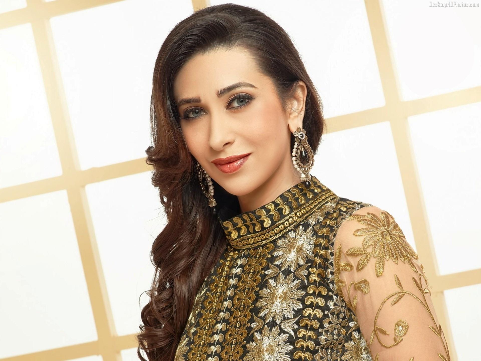 Karishma Kapoor Wallpaper 9 X 1440