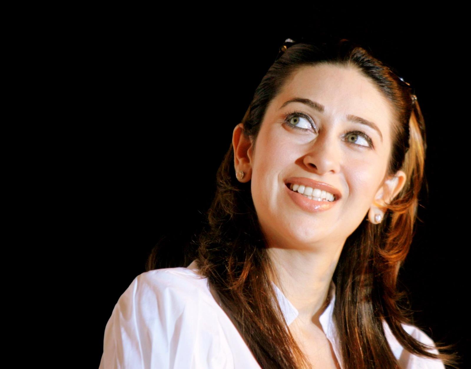 Karisma Kapoor Wallpaper