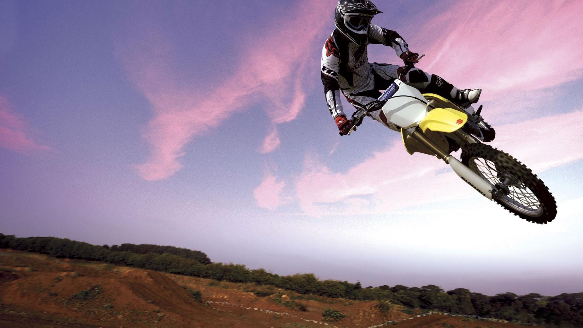 Crazy motocross motorbikes wallpaper. PC