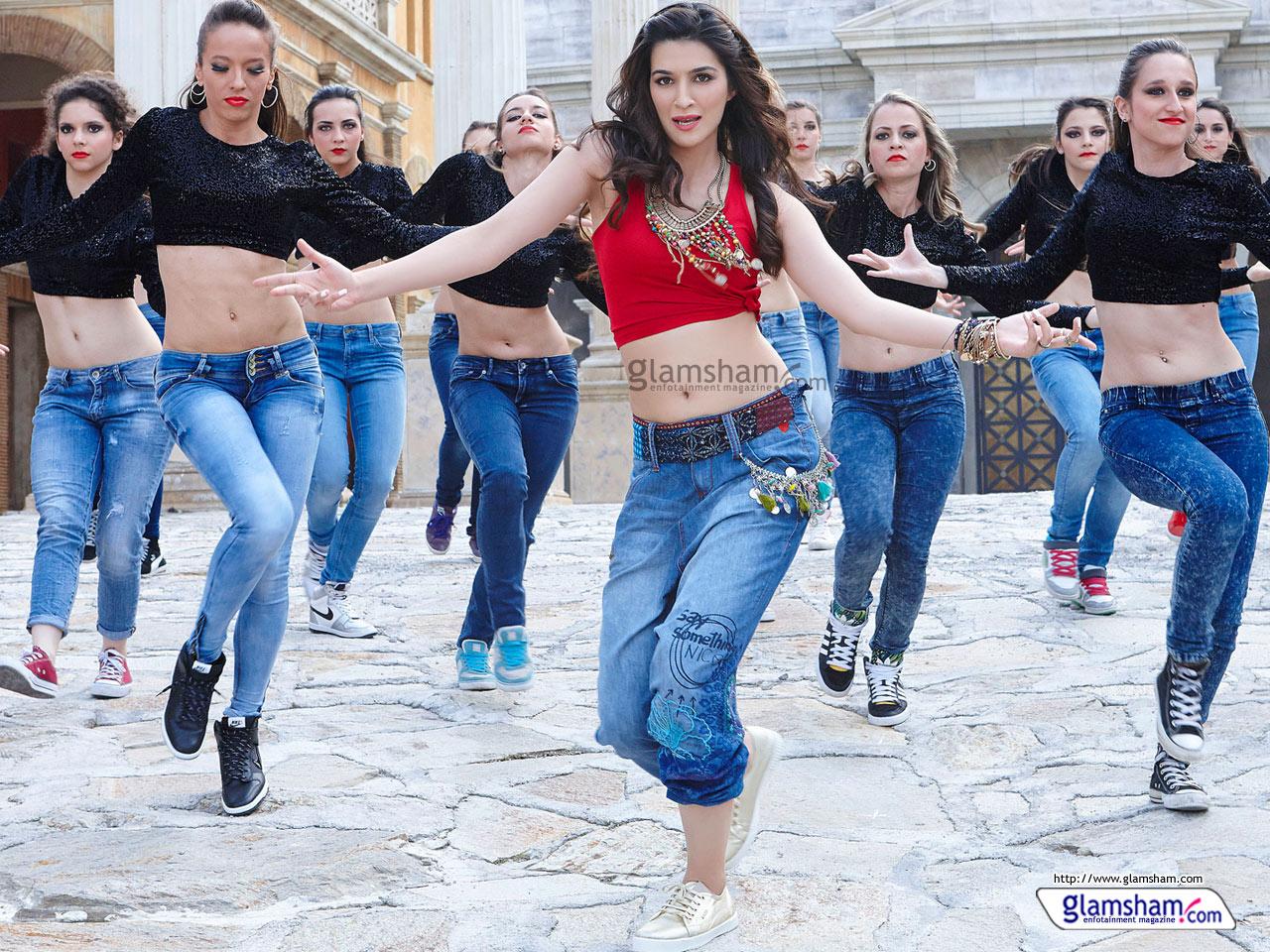 Dilwale high resolution image 103425