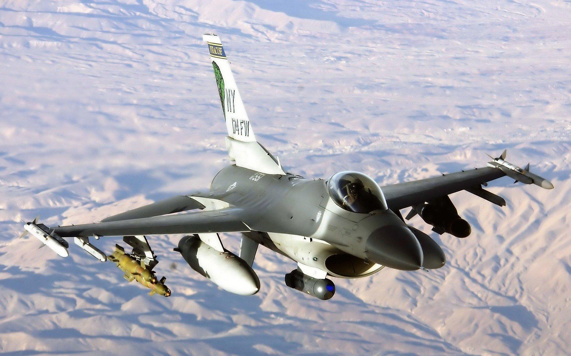 General Dynamics F 16 Fighting Falcon HD Wallpaper. Background