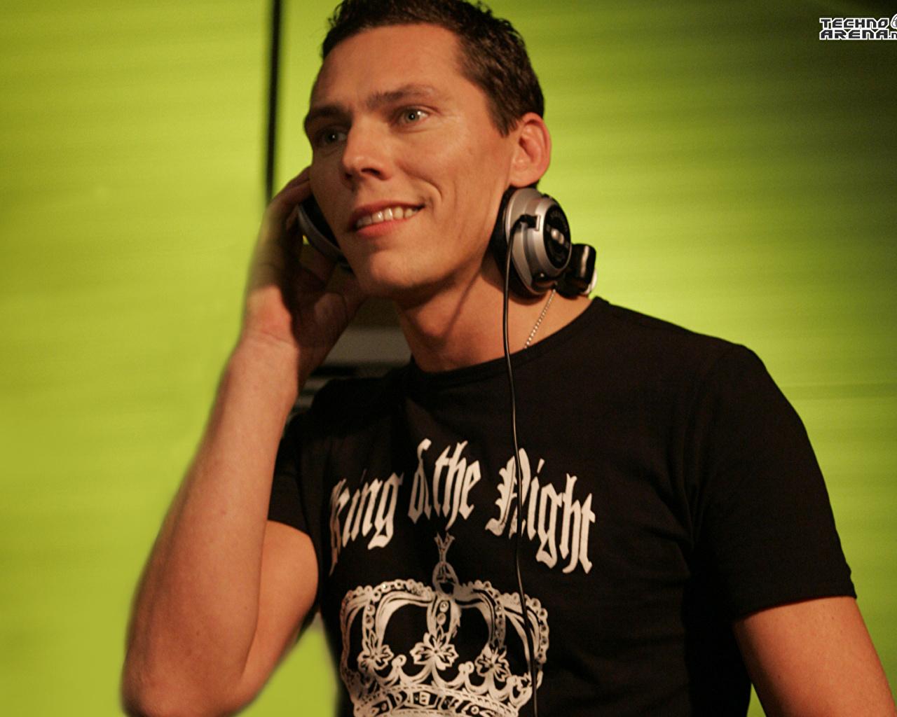 Фото dj tiesto