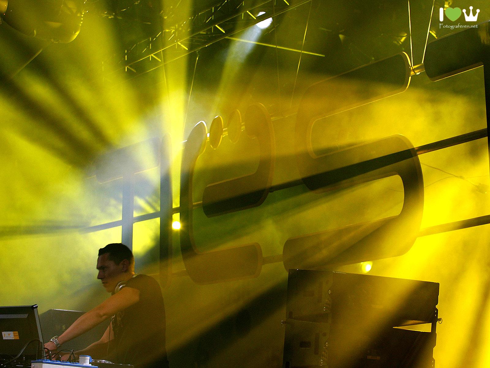 Dj Tiesto Wallpaper and Background Imagex1200