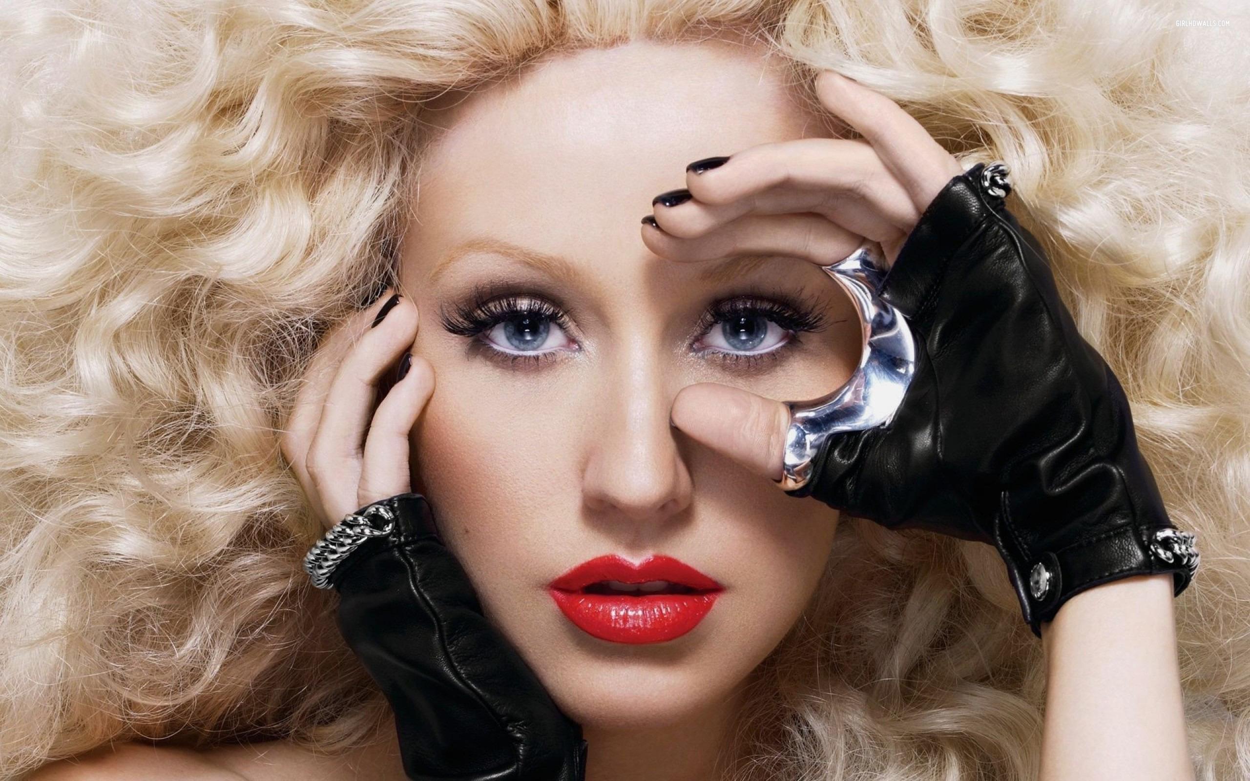 Christina Aguilera Desktop Wallpaper 08729