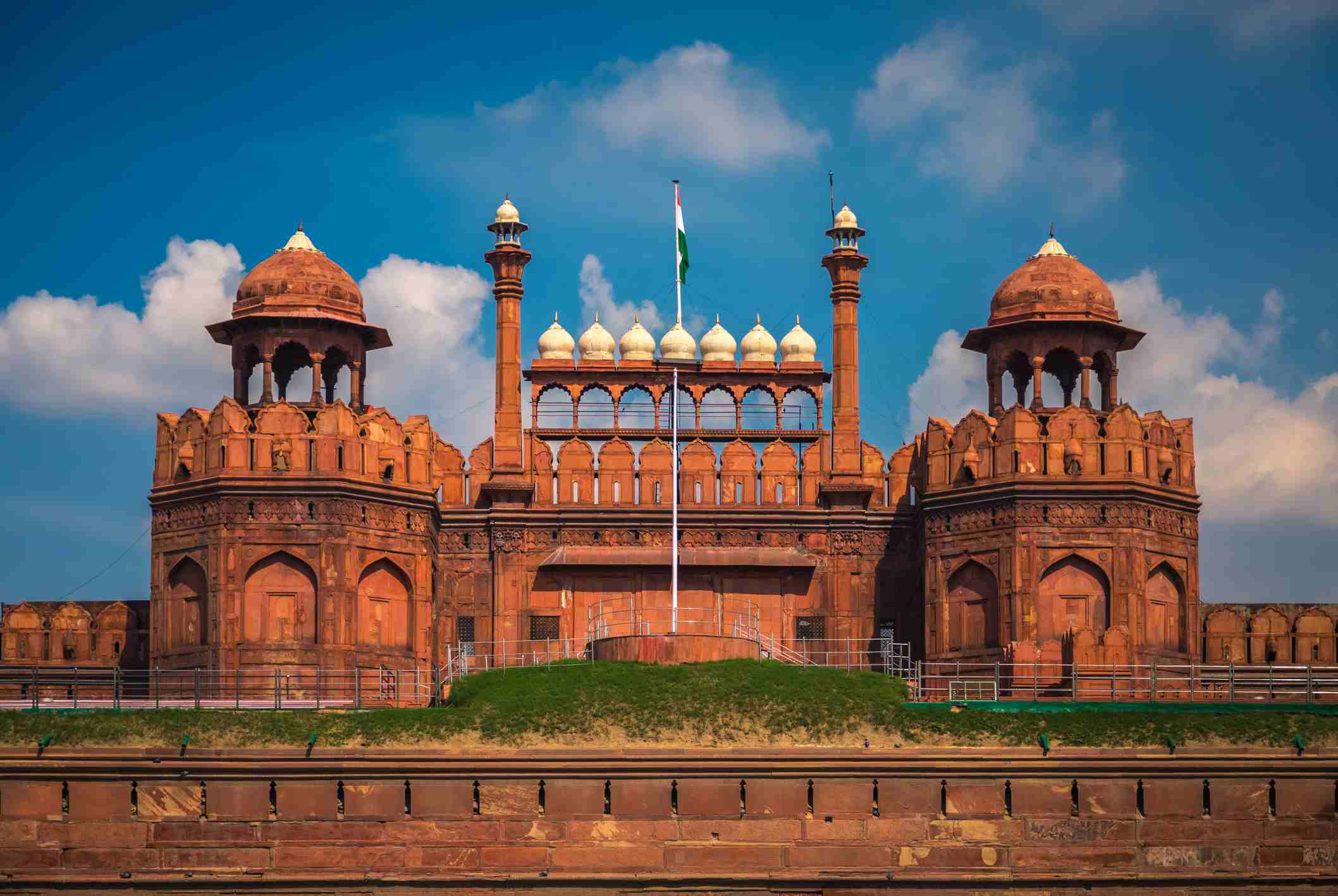 Details 100 red fort background - Abzlocal.mx
