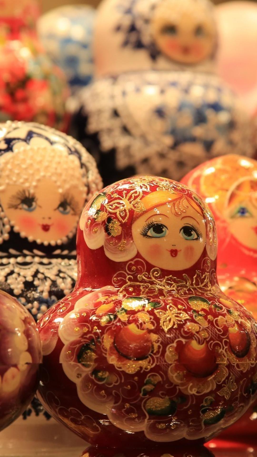 Artwork Matreshka Girls Russian Nesting Doll Wallpaper