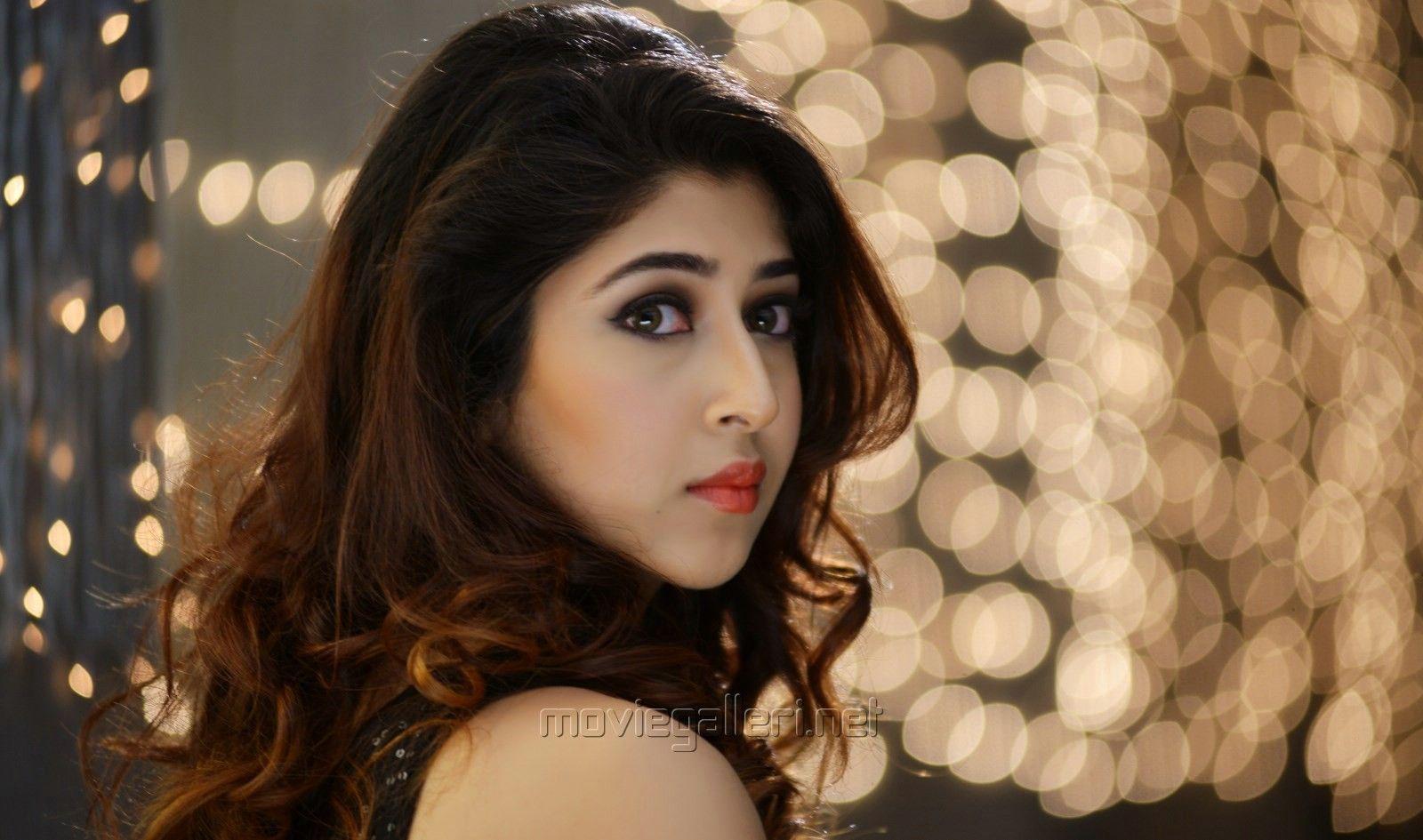 Sonarika Bhadoria Indian Actress Wallpaper. Sonarika Bhadoria