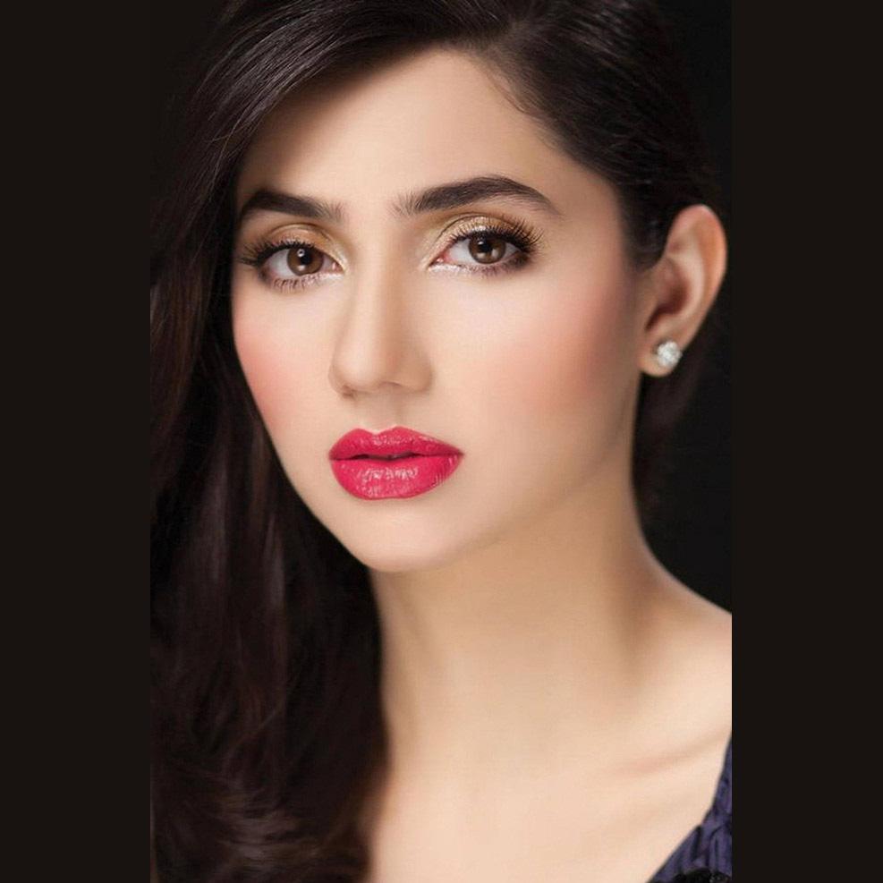 Mahira Khan Hot Photos
