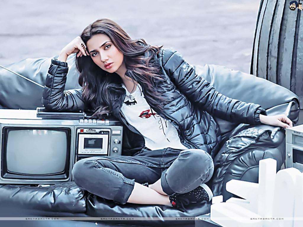 Full HD Hot Wallpaper of Pakistani Actress. Models & Celebs