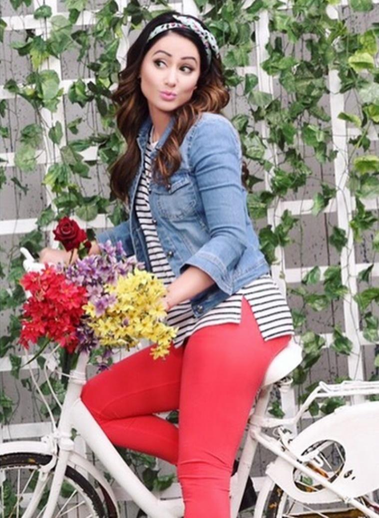 Hina Khan photo: 50 best looking, beautiful HQ photo of Hina Khan