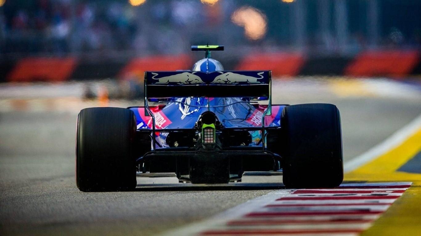 Toro Rosso Honda F1 Racing Car