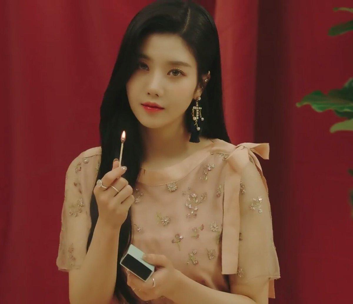 IZ*ONE picha Eunbi♥ HD karatasi la kupamba ukuta and background