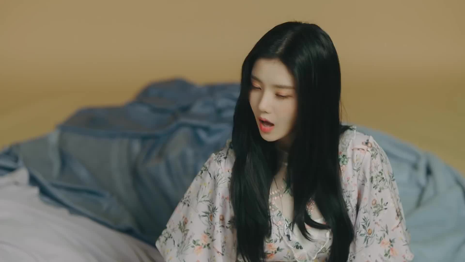 Eunbi GIF by Jer. Find, Make & Share Gfycat GIFs