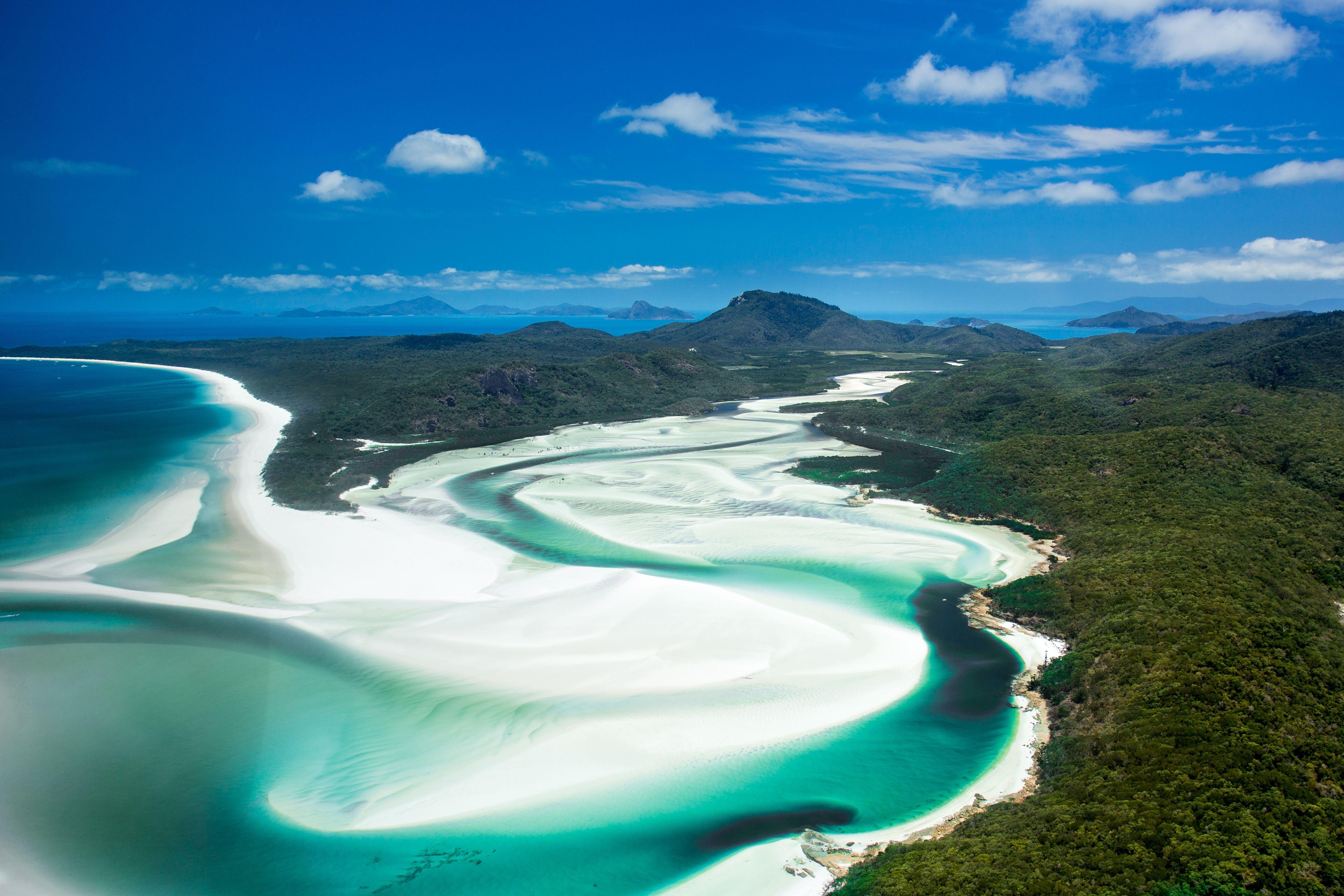 Beautiful Whitsunday Islands in Australia Wallpaper