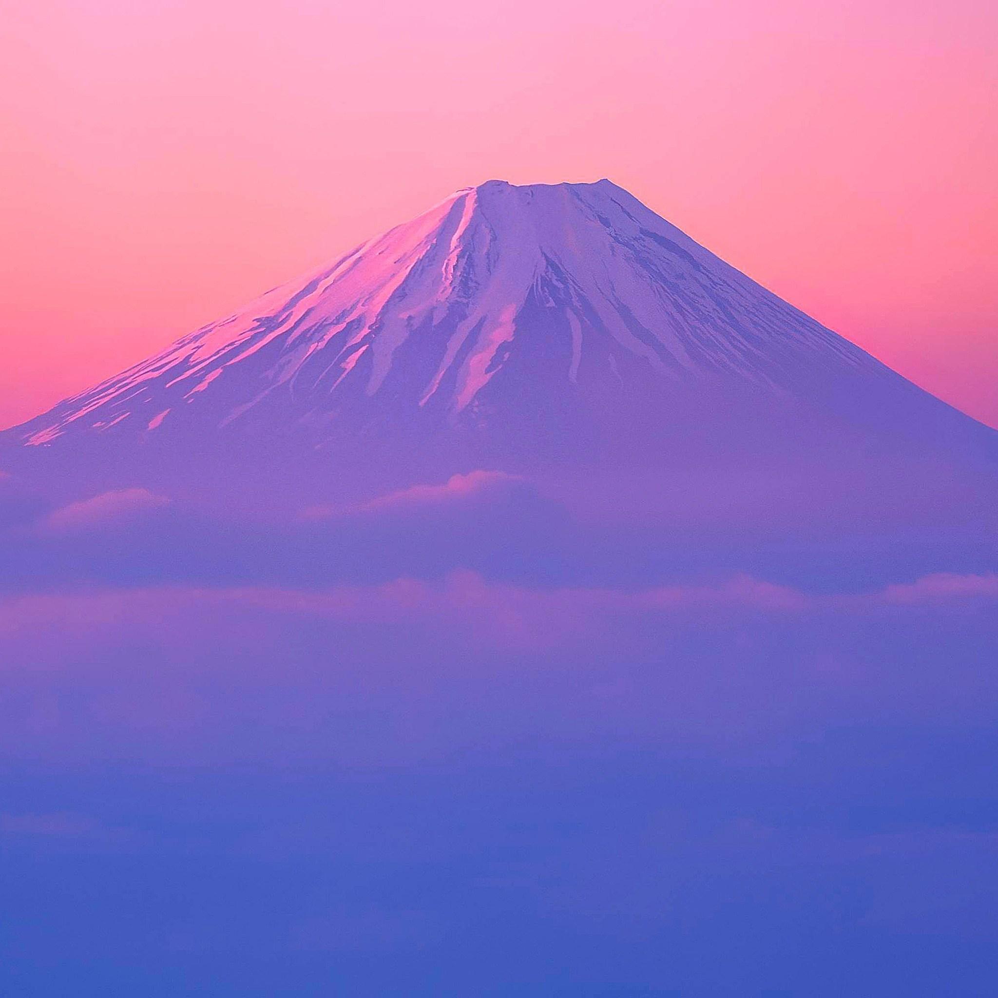 Mount Fuji. Beautiful Retina iPad Wallpaper