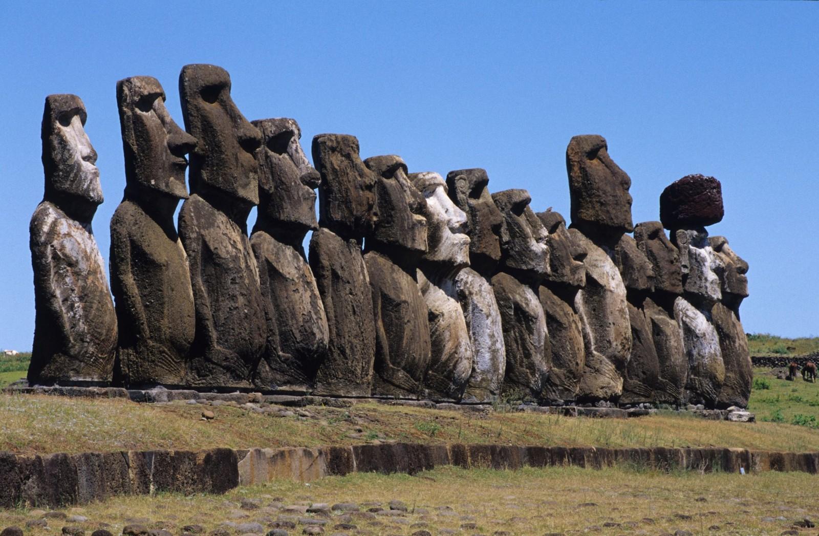 Moai Statues Easter Island Chile Travel Wallpaper. High Definitions