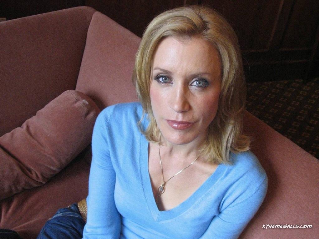 Felicity Huffman image Felicity Huffman HD wallpaper and background