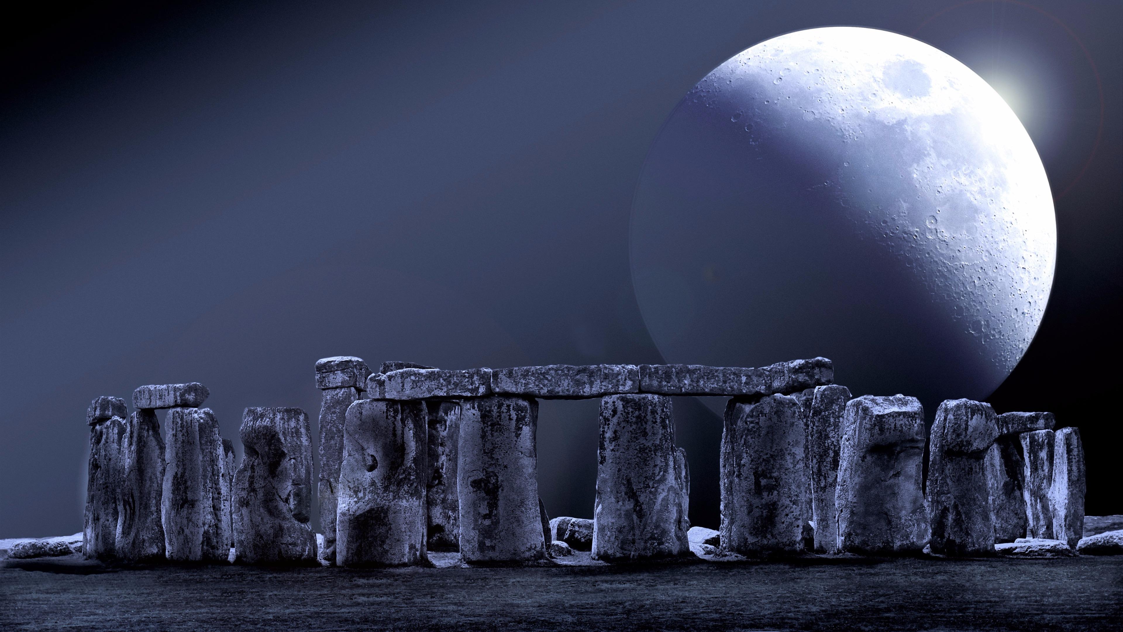 Stonehenge With An Enormous Full Moon 4K UltraHD Wallpaper