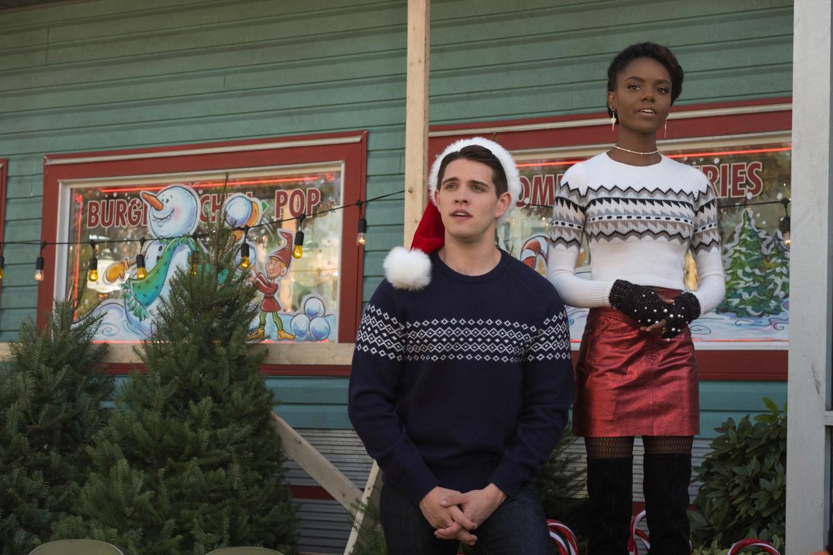 Riverdale (2017 TV series) image 2x09 'Silent Night, Deadly Night