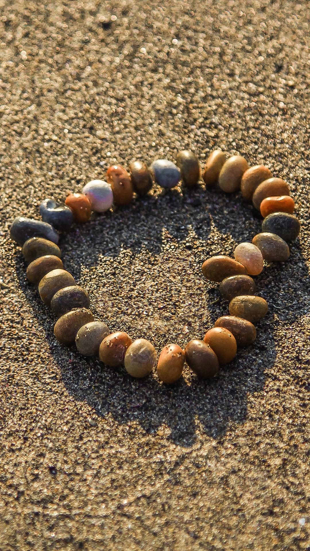 Free HD Stone Heart Phone Wallpaper.4558