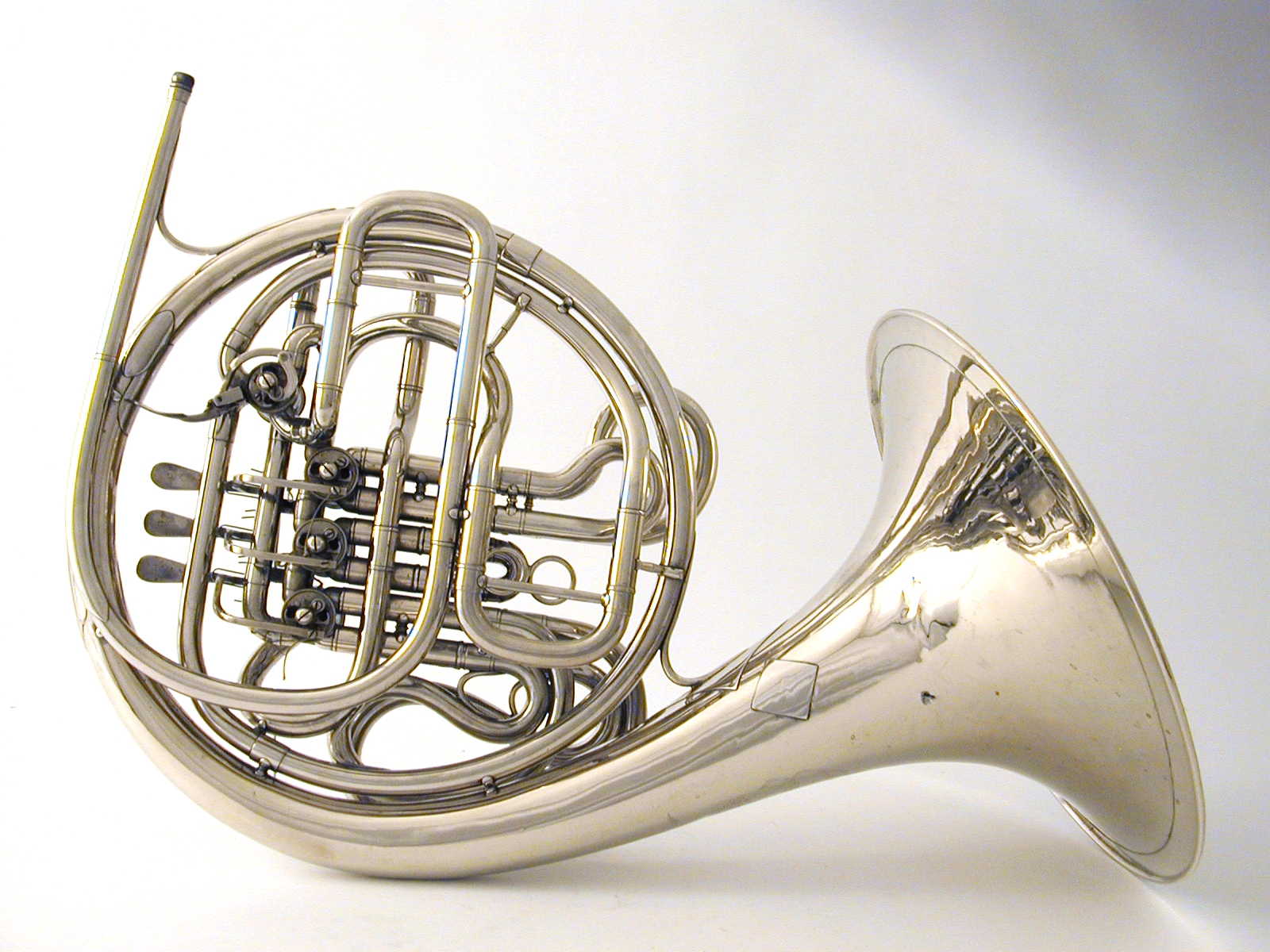 French horn HD Wallpaper
