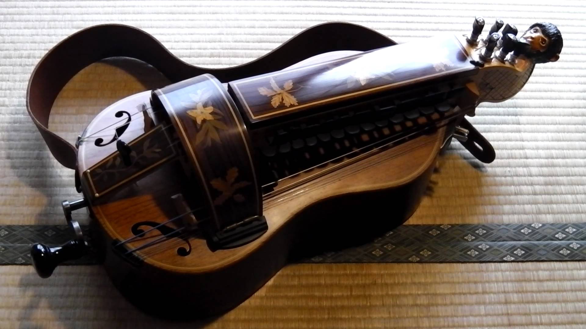 Learn To Play The Hurdy Gurdy