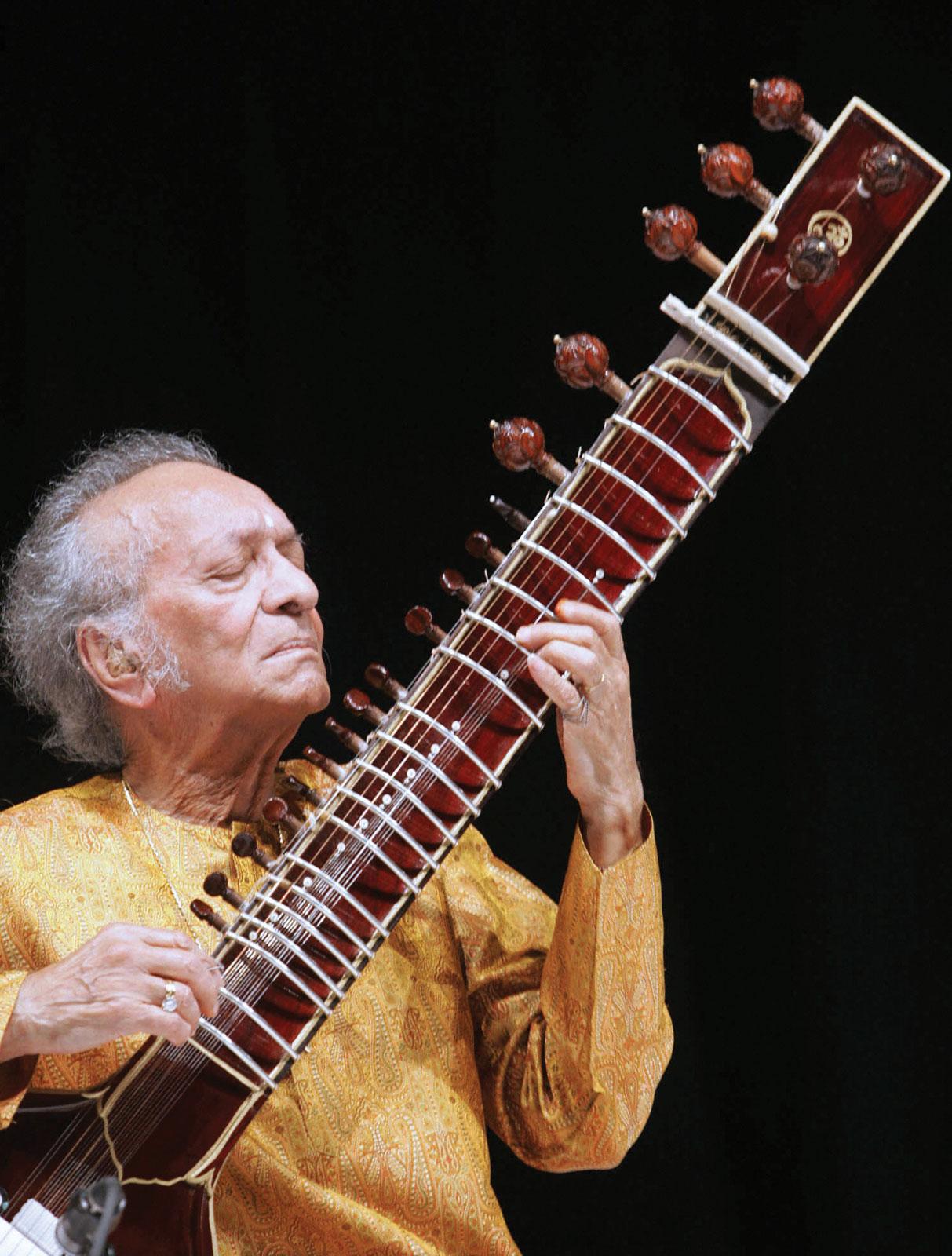 SITARS, RAGAS AND INDIAN CLASSICAL MUSIC: Some Wallpaper