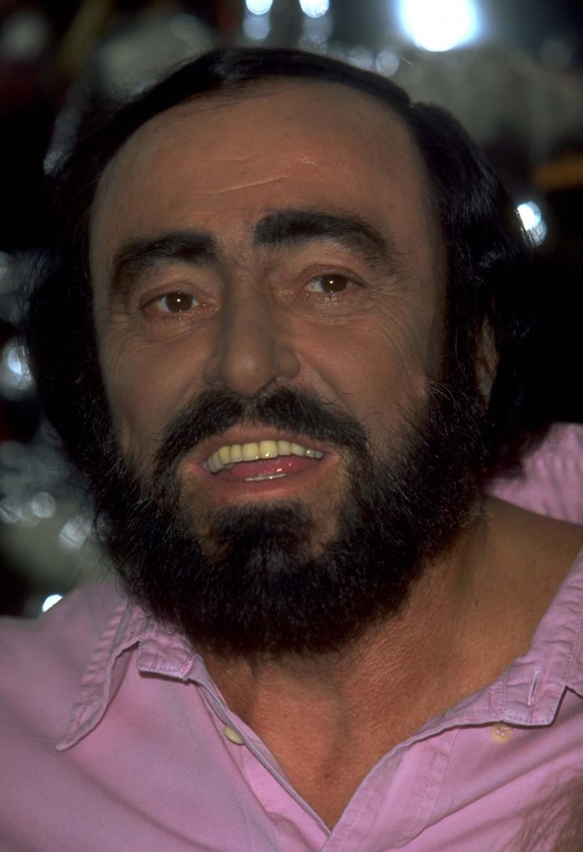 Luciano Pavarotti wallpaper