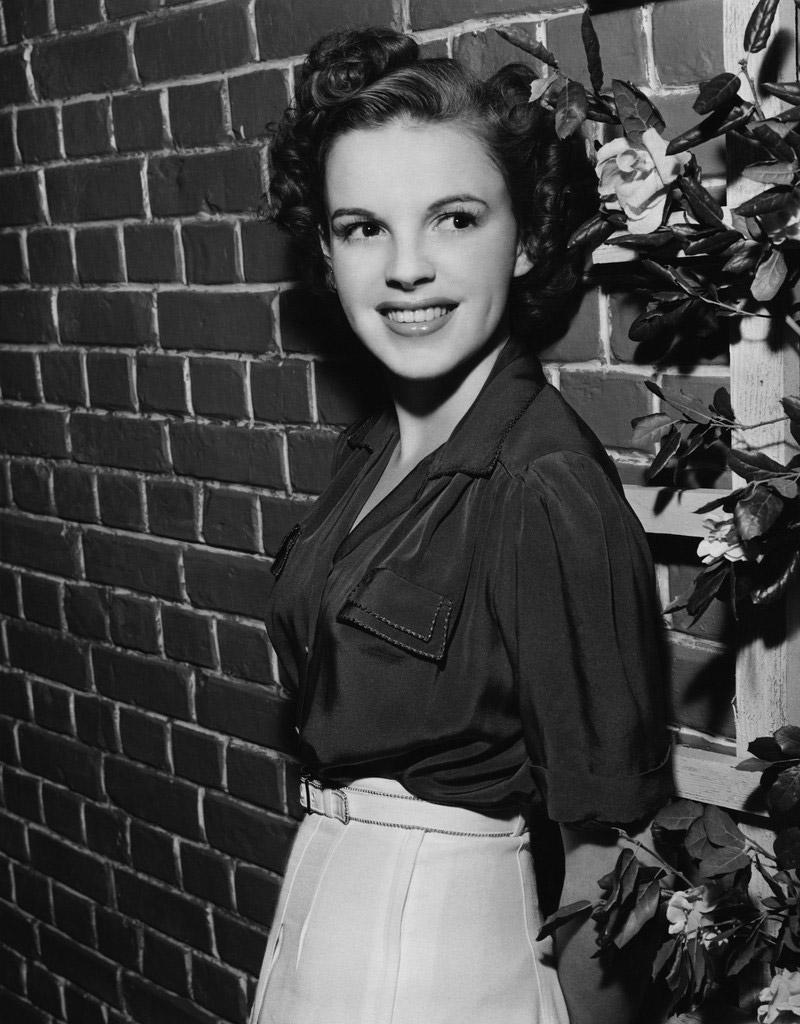 Wallpaper World: Judy Garland Wiki. Judy Garland Pics
