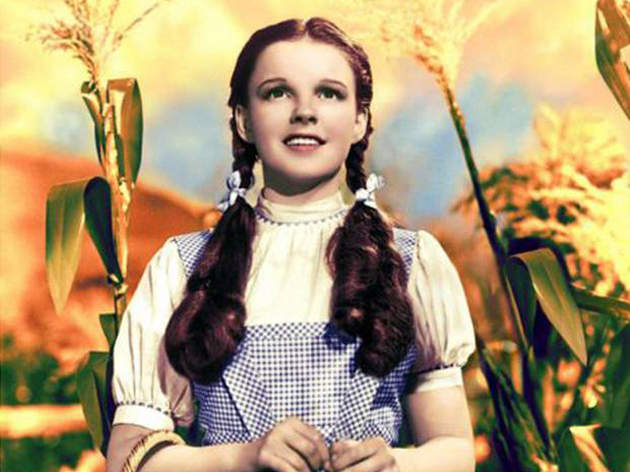 Judy Garland's dress from The Wizard of Oz expected to sell