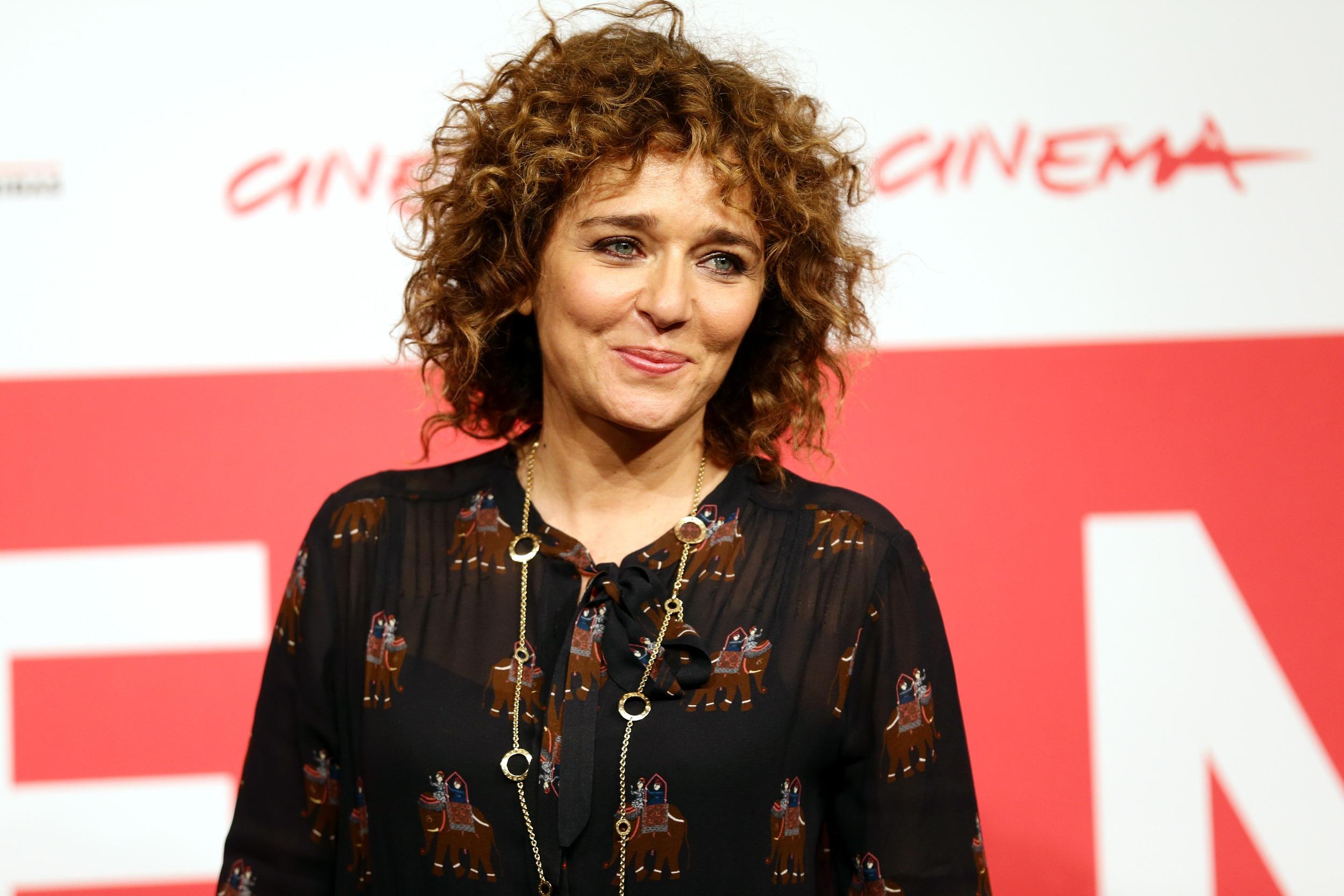 Valeria Golino HD Wallpaper