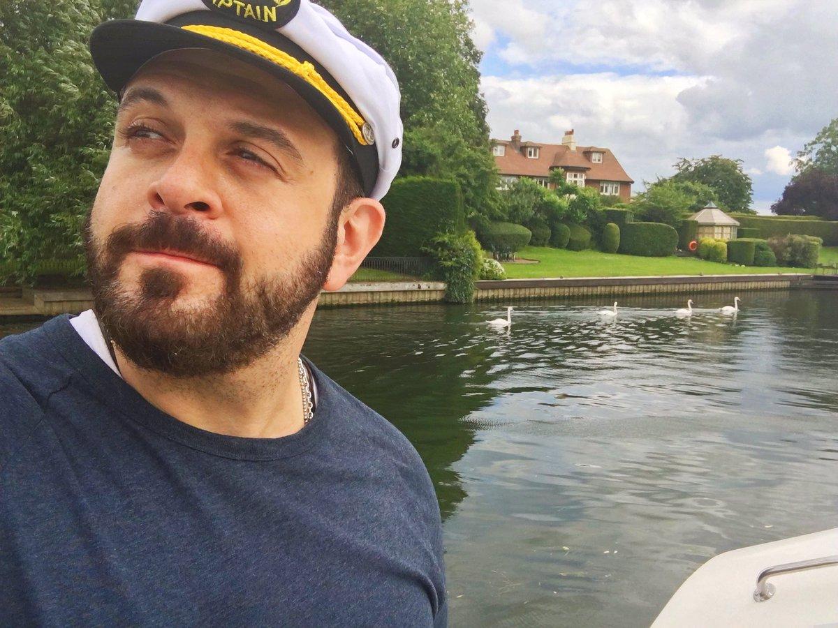 Adam Richman - #TBT to Boating down the Thames River