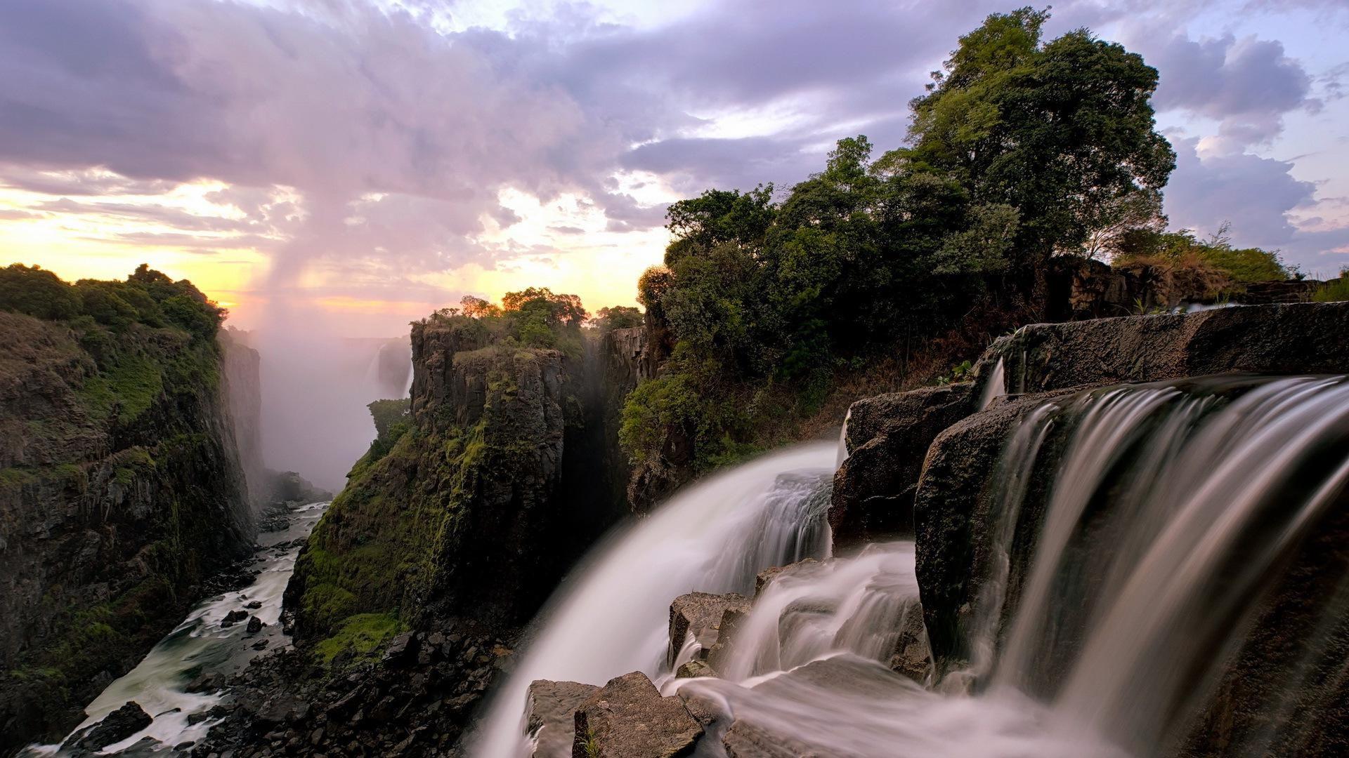 The_mighty_victoria_falls_gorge_in_zimbabwe_hd Wallpaper
