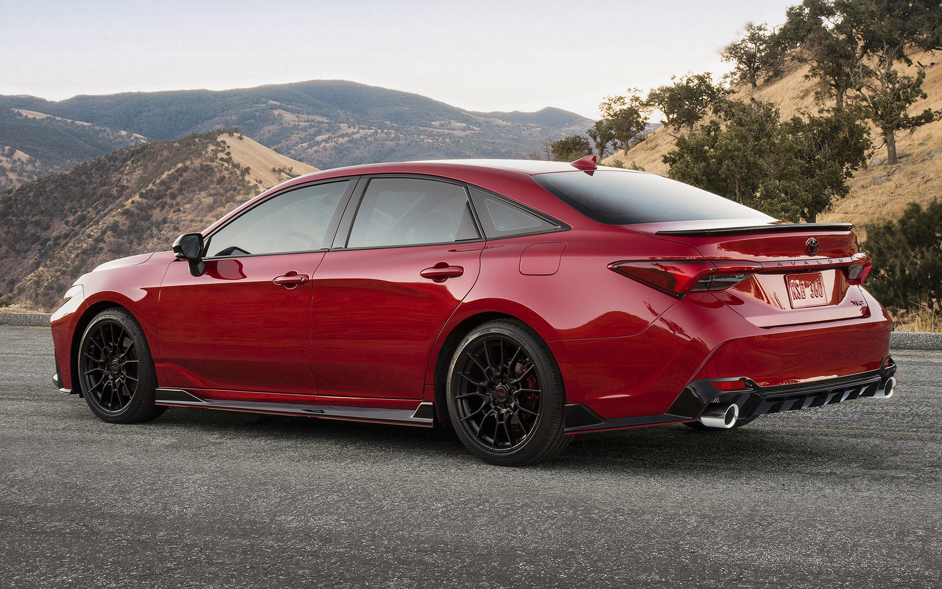 Toyota Avalon TRD and HD Image