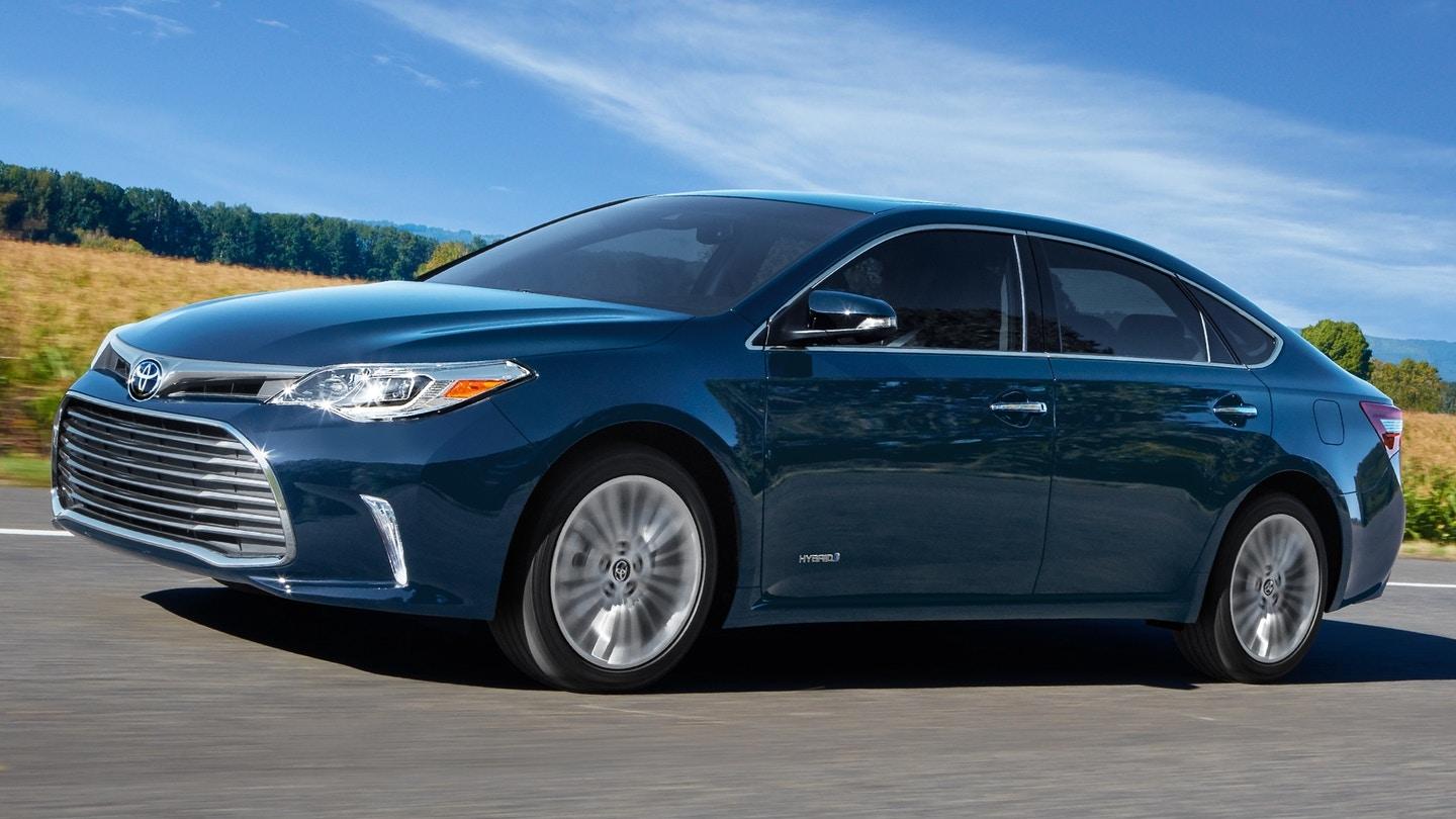 Toyota Avalon blue color side view on road HD wallpaper