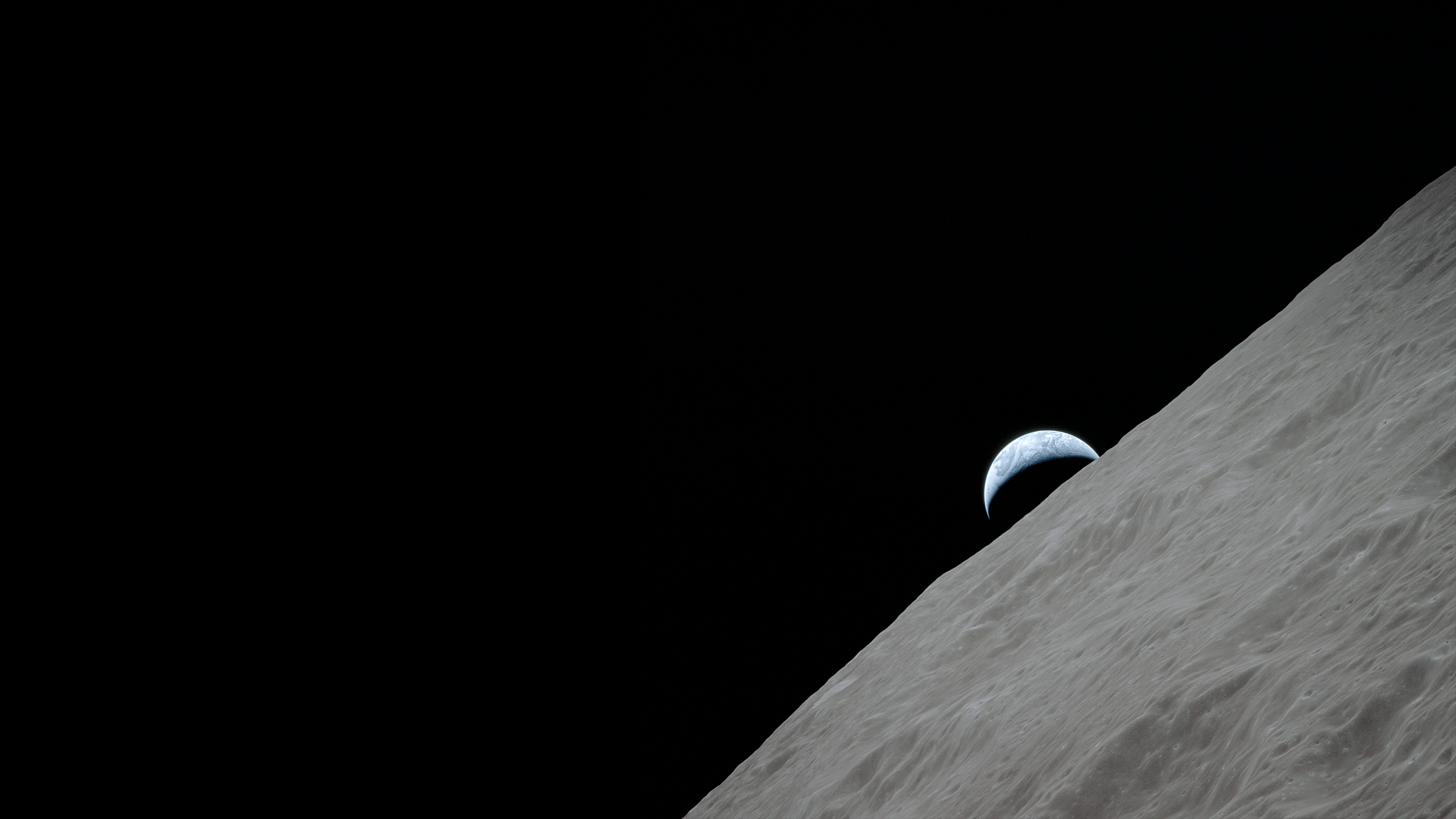 Apollo Earth's Moon [2560x1440]