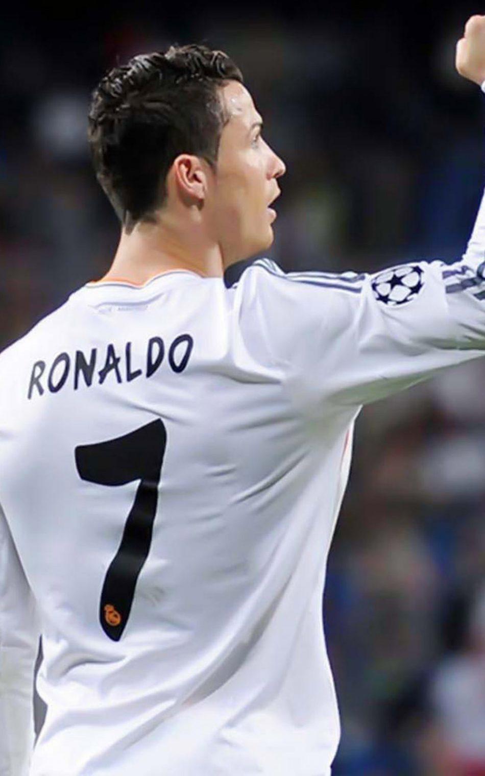 Cristiano Ronaldo In Jersey No. 7 Free 4K Ultra HD Mobile Wallpaper