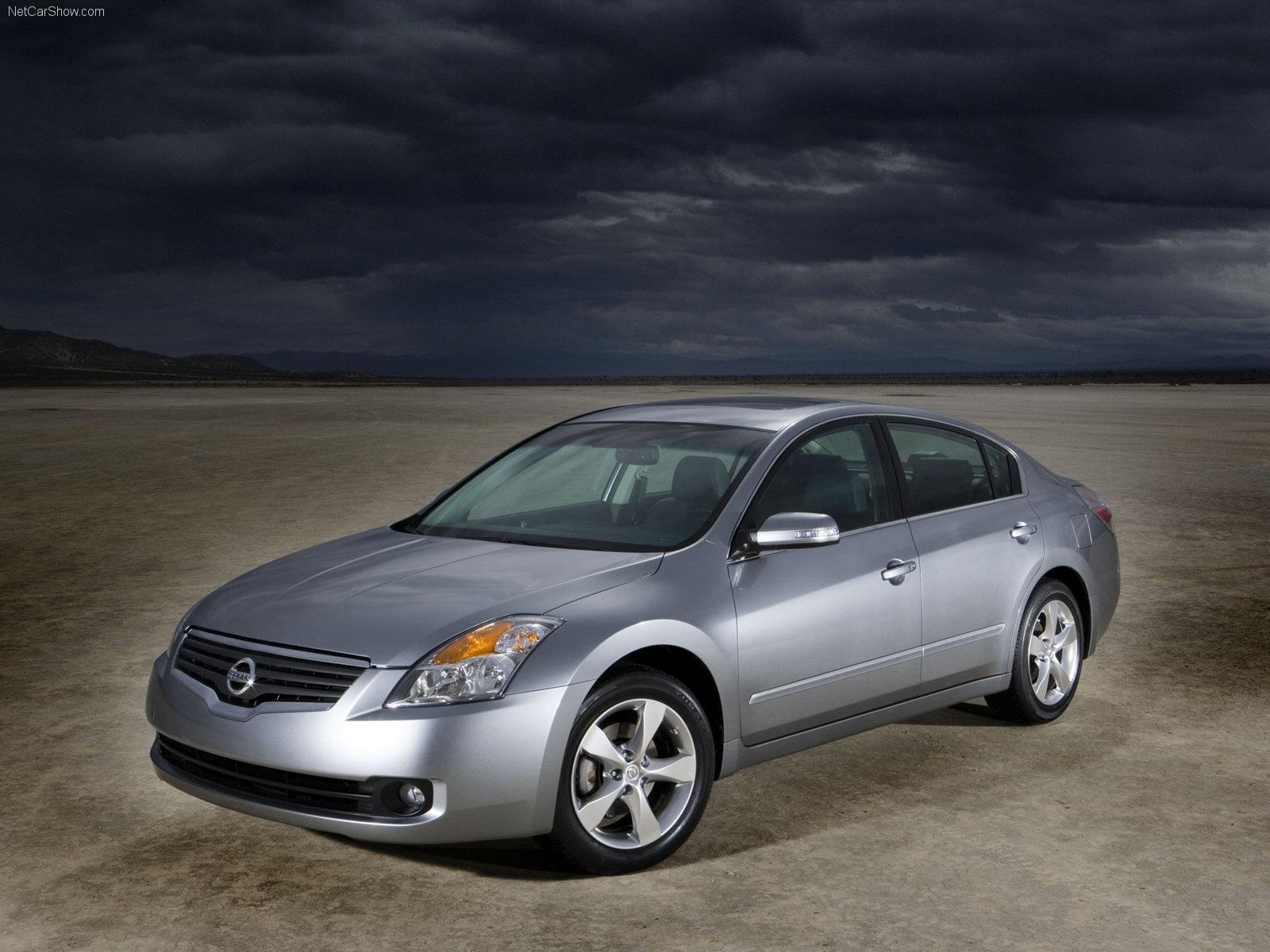 Nissan Altima picture. Nissan photo gallery