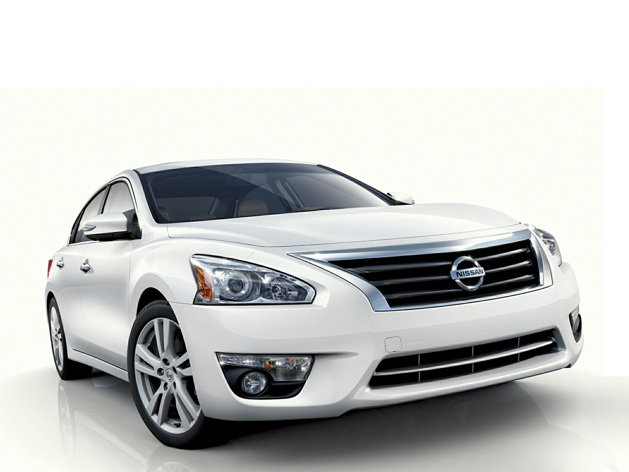 Nissan Altima Wallpaper