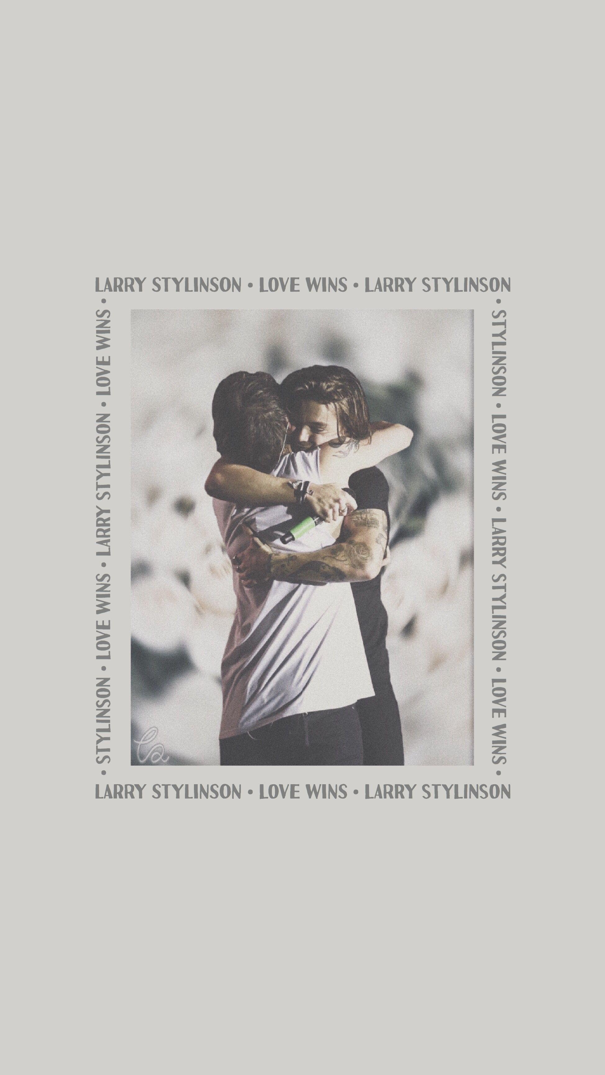 Larry Stylinson Wallpaper White Gray Aesthetic. Fotos De One Direction, Larry Stylinson, Fotos De Harry Styles
