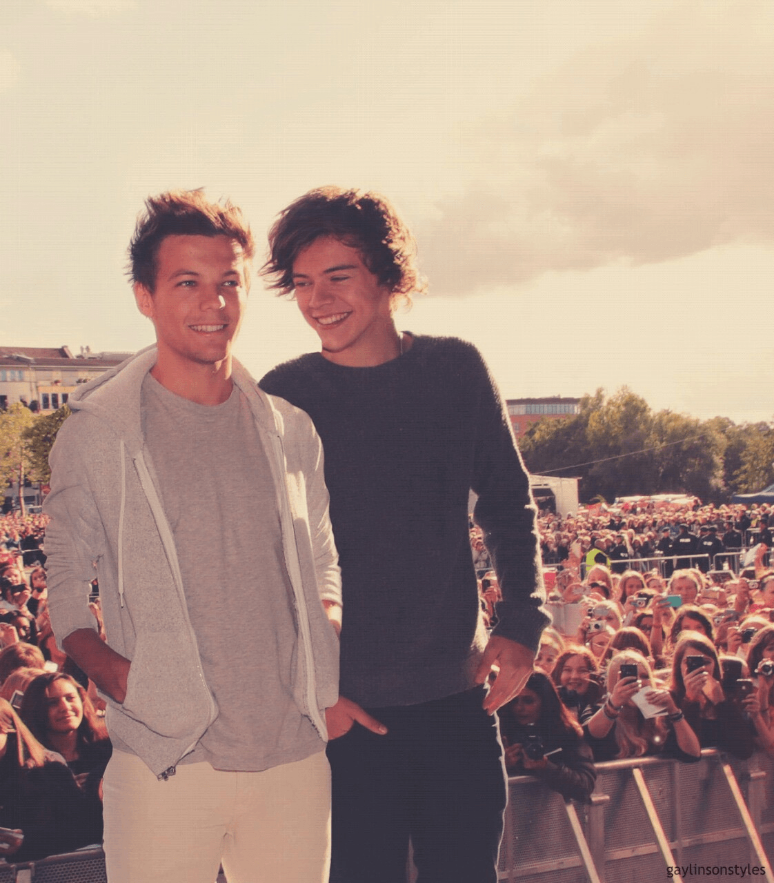 Larry Stylinson image larry stylinson<3 HD wallpaper and background