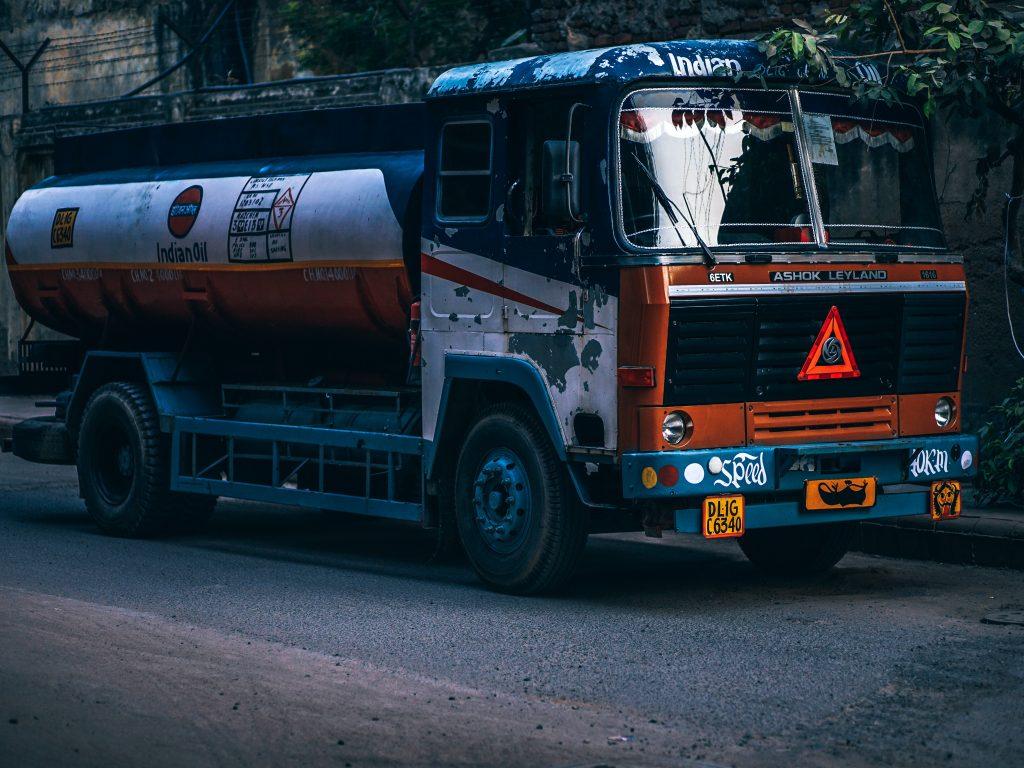 India Oil Supply Truck Transportation Ashok Leyland