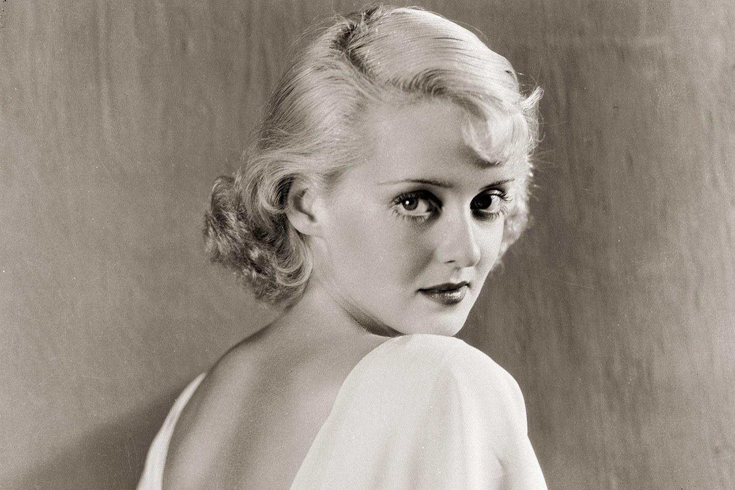 How Bette Davis Became a Hollywood Icon By Refusing to Conform at