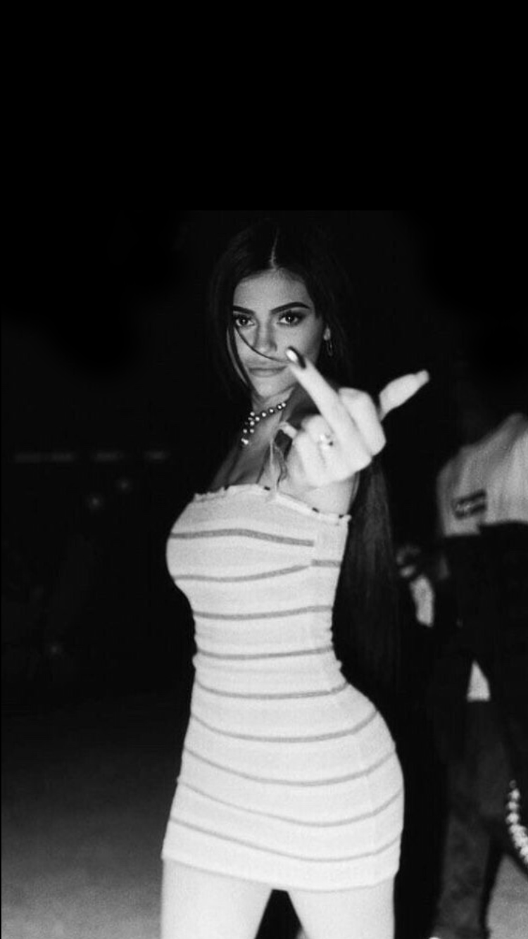 Kylie Jenner Wallpaper. Untitled 02. Kylie