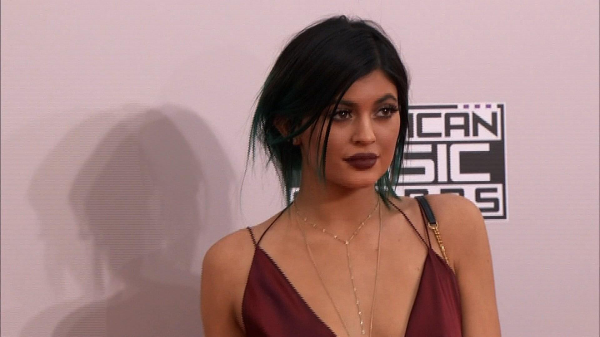 Kylie Jenner's Hot Bodyguard Opens Up About Rumors.3 FM