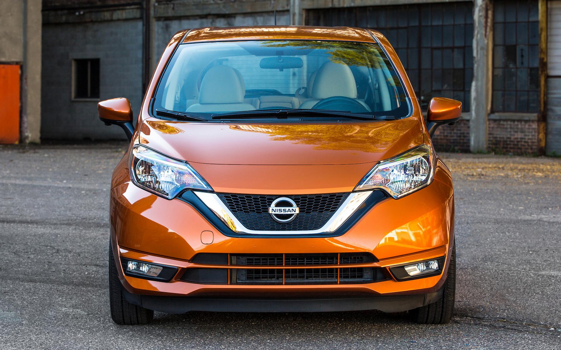 Nissan Versa Note SL and HD Image