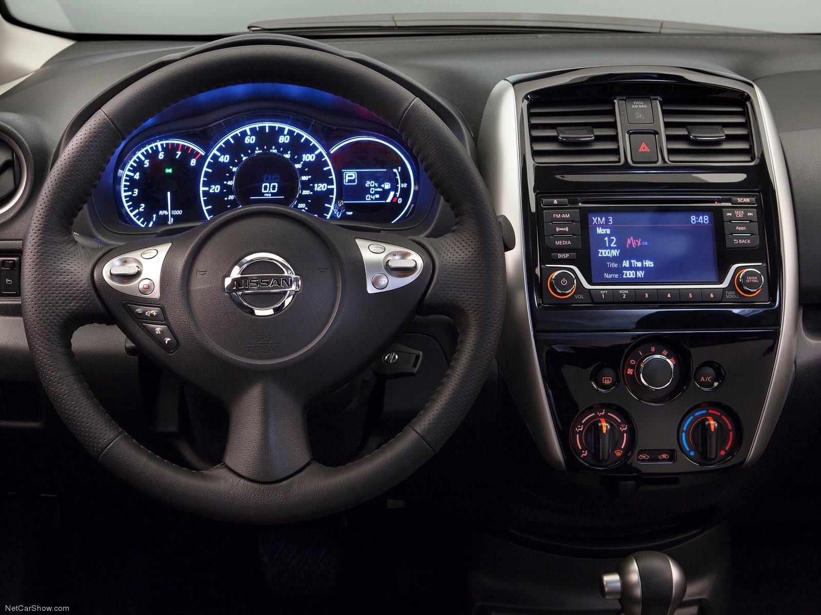 Nissan Versa Note SR picture. Nissan photo gallery